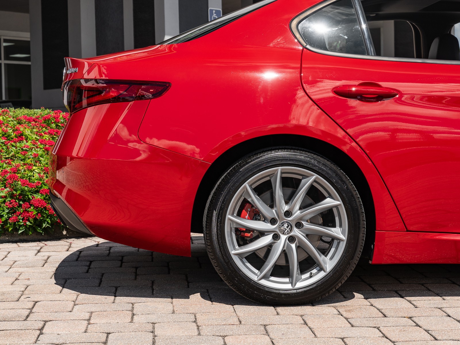 2023 Alfa Romeo Giulia SPRINT photo 9
