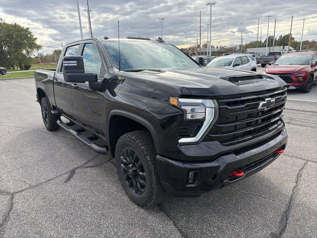 2026 Chevrolet Silverado 2500HD LT photo 4