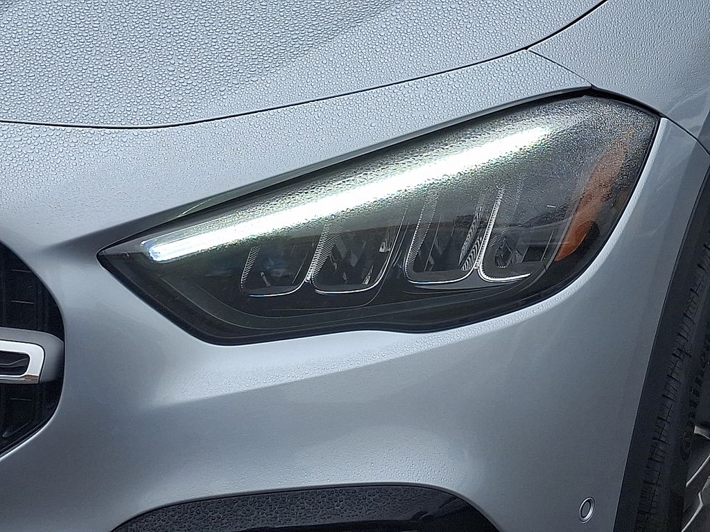 2026 Mercedes Benz GLA 250 4MATIC photo 5