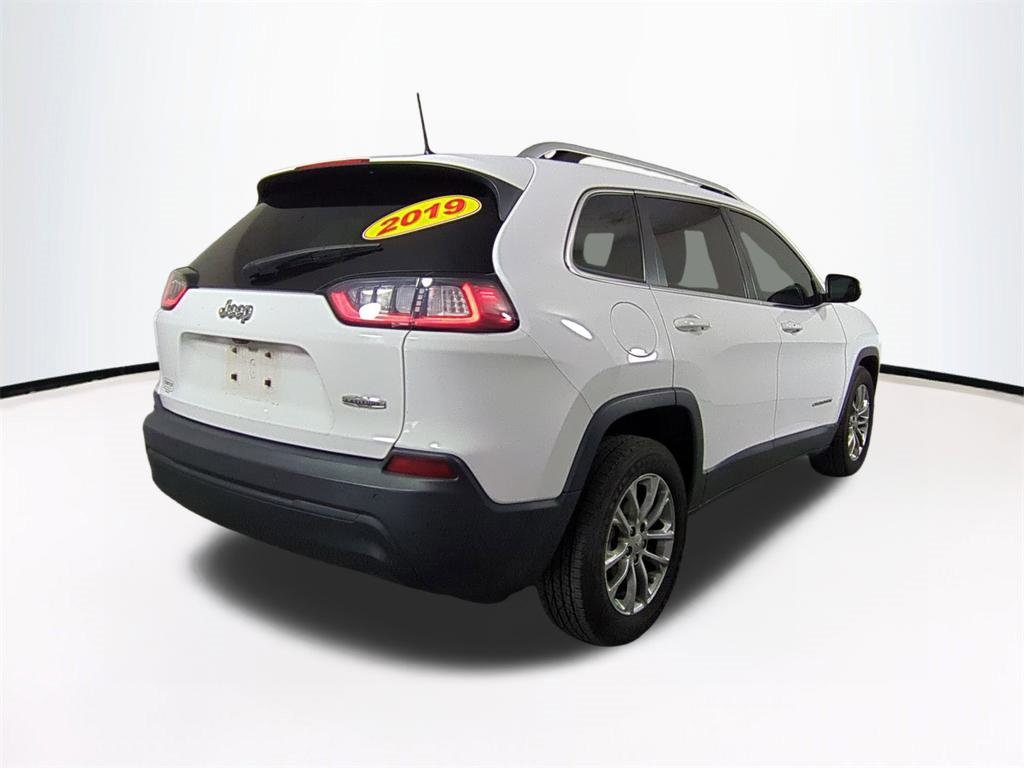 2019 Jeep Cherokee Latitude photo 3