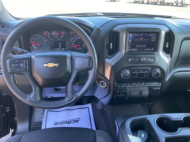 2023 Chevrolet Silverado 1500 Custom photo 9