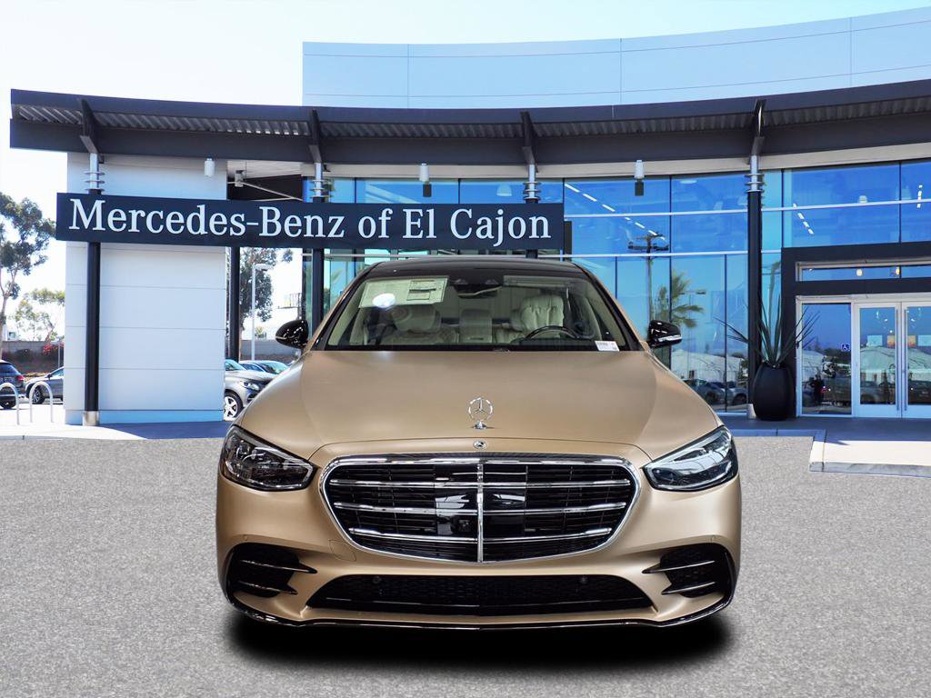 2025 Mercedes Benz S 580 4MATIC photo 2