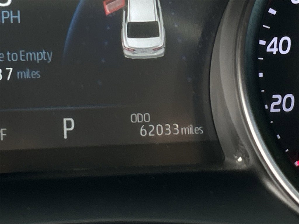 2023 Toyota Camry XSE photo 4