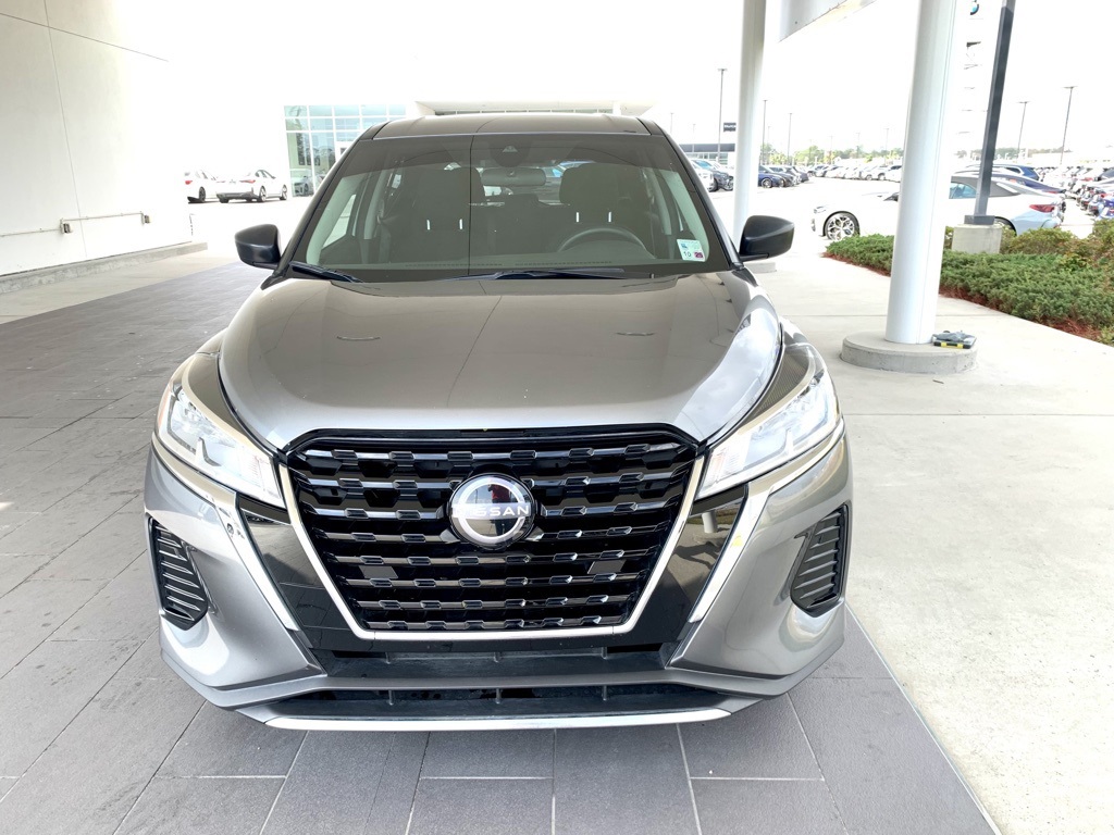 2024 Nissan Kicks S photo 2