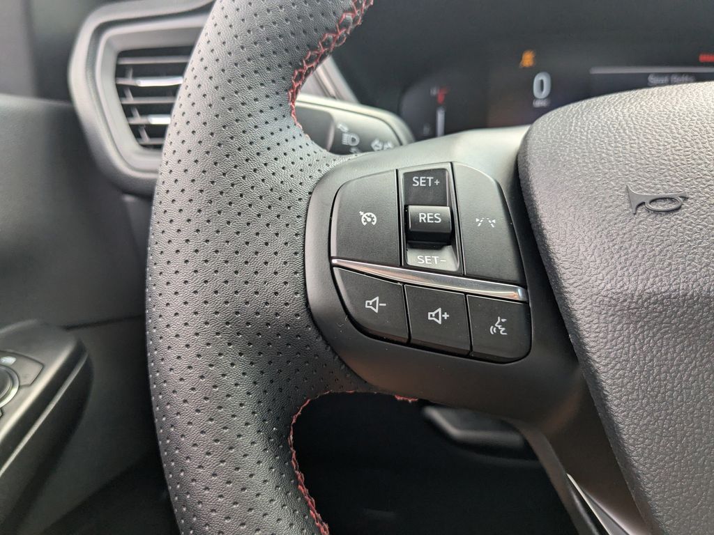 2025 Ford Escape ST-Line photo 26