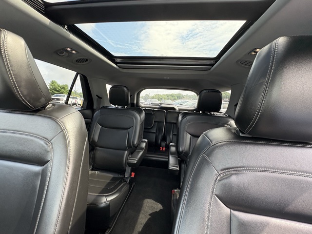 2022 Ford Explorer XLT photo 25