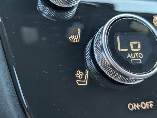 2026 Infiniti QX60 Autograph photo 16