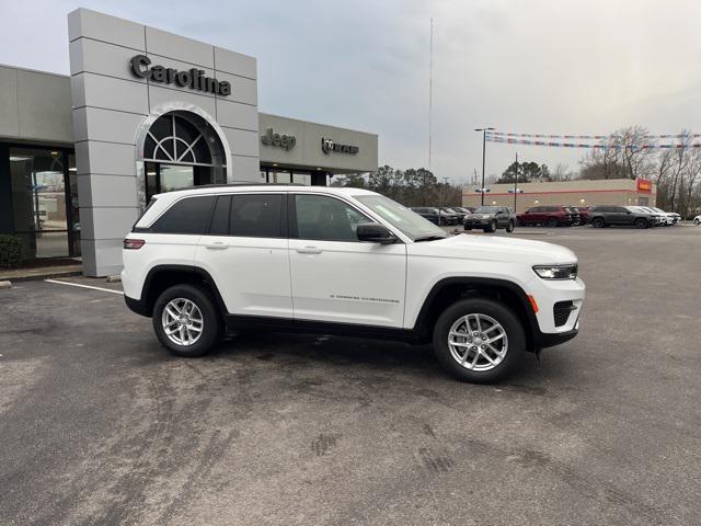 2025 Jeep Grand Cherokee Laredo X photo 2