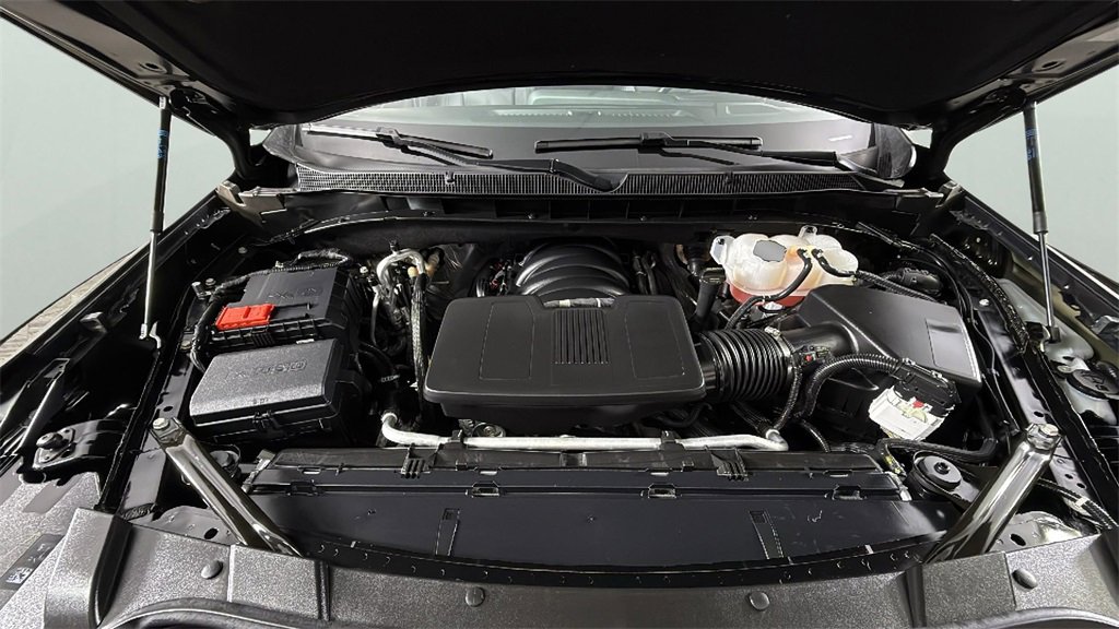 2025 Chevrolet Suburban Z71 photo 34