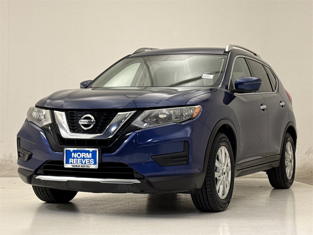 Used 2017 Nissan Rogue SV with VIN JN8AT2MT5HW132227 for sale in North Richland Hills, TX