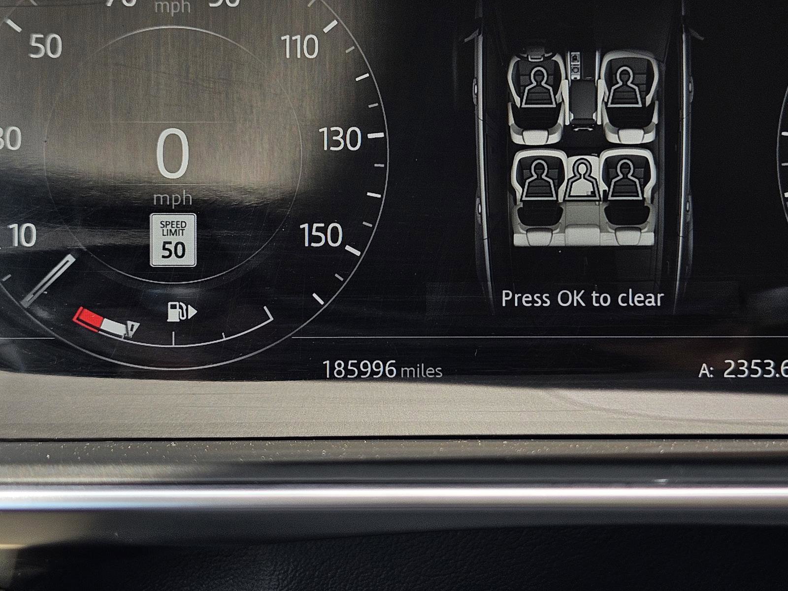 2018 Land Rover Range Rover Sport HSE photo 13