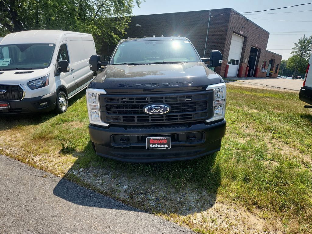 2024 Ford F-350 XL photo 2