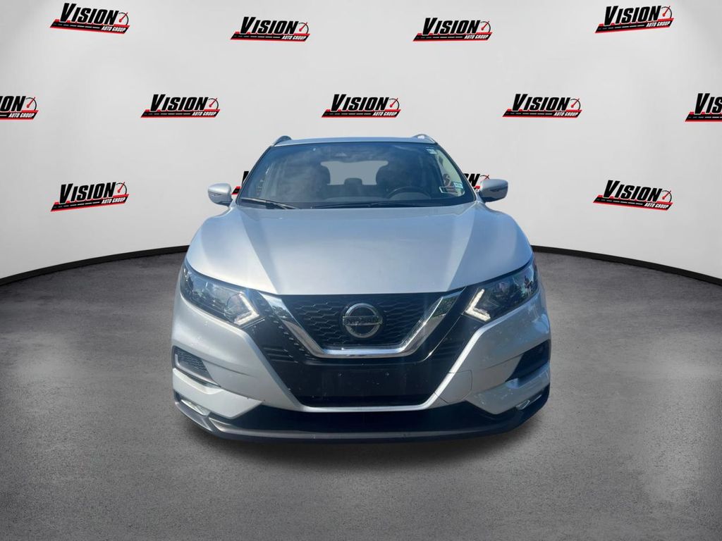 2022 Nissan Rogue Sport SV photo 2