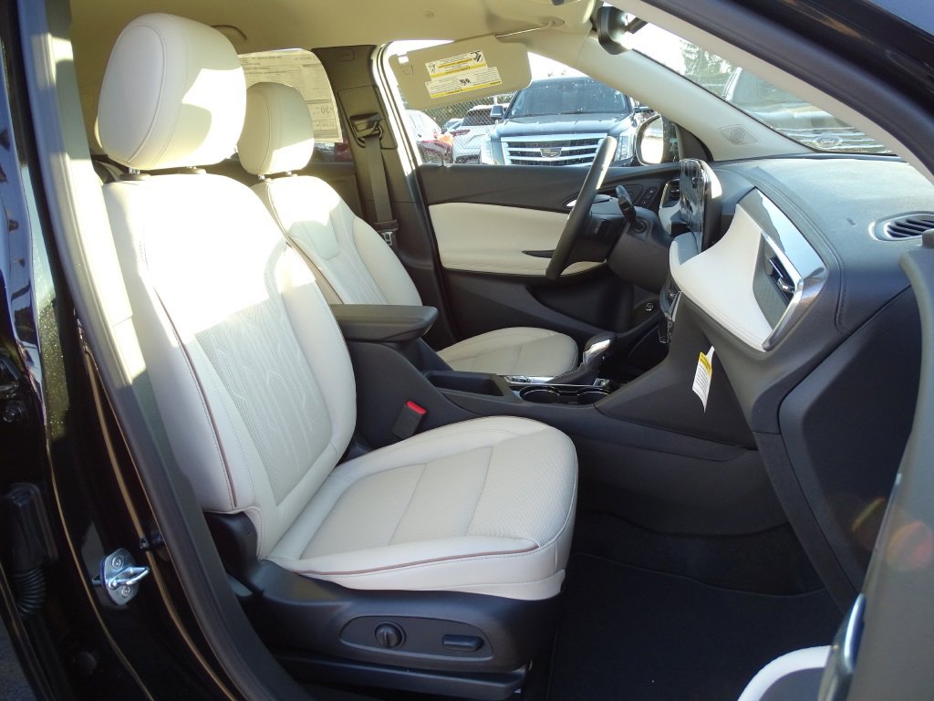 2024 Buick Encore GX Avenir photo 6
