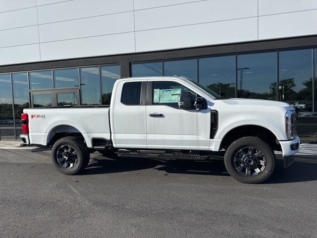 2024 Ford F-350 XL photo 2