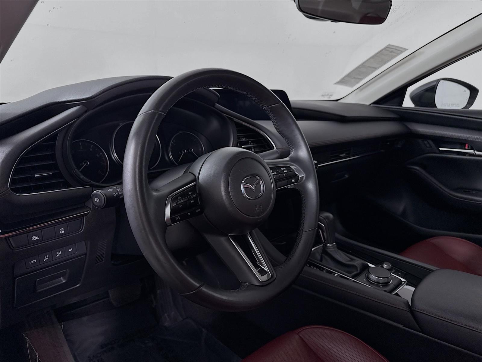 2024 Mazda Mazda3 2.5 s Carbon photo 12