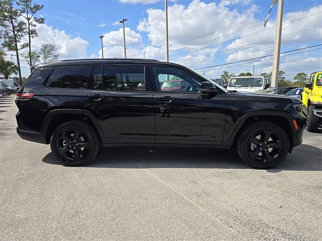 2025 Jeep Grand Cherokee Limited photo 5