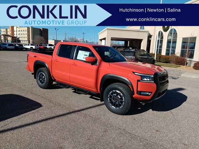 2026 Nissan Frontier PRO-4X's photo