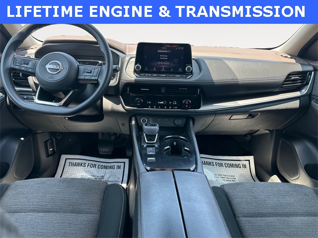 2023 Nissan Rogue SV photo 10
