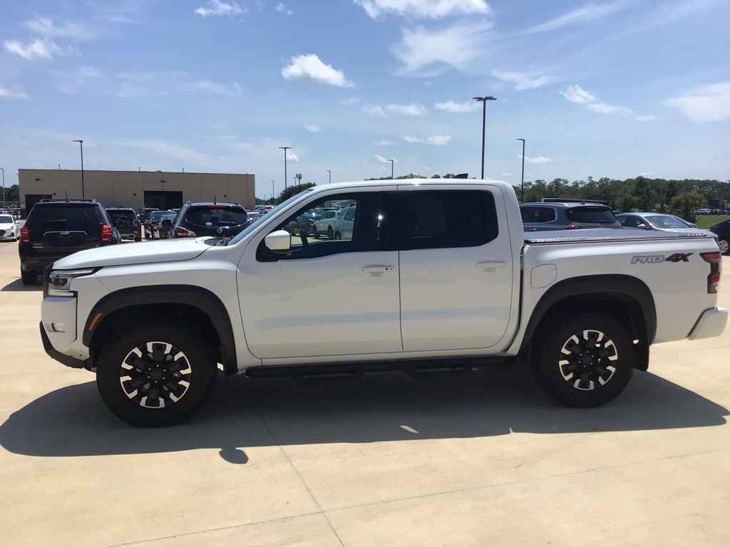 2023 Nissan Frontier Crew Cab PRO-4X photo 4