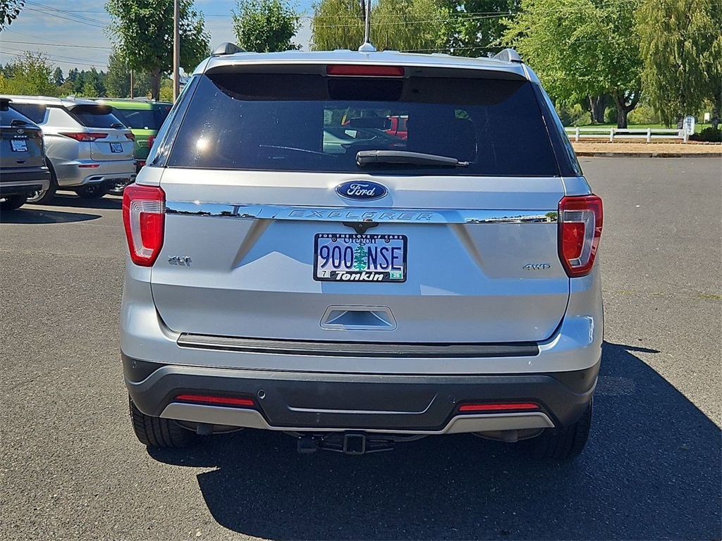 2019 Ford Explorer XLT photo 4