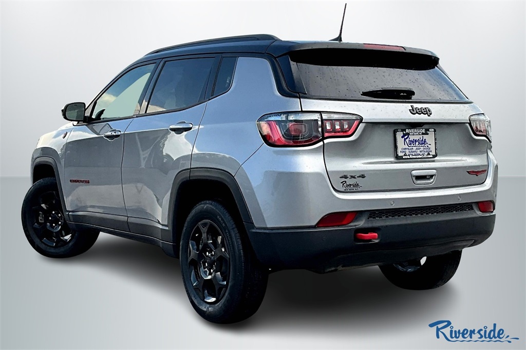 2023 Jeep Compass Trailhawk photo 4
