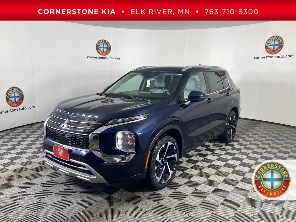 2022 Mitsubishi Outlander SEL Special Edition's photo