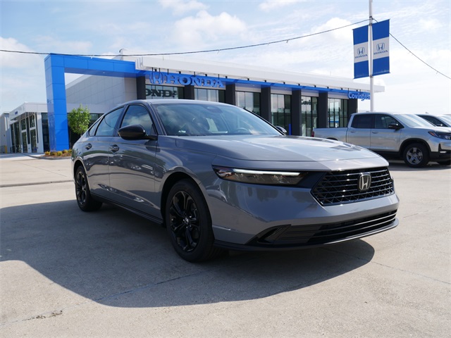 2025 Honda Accord SE's photo