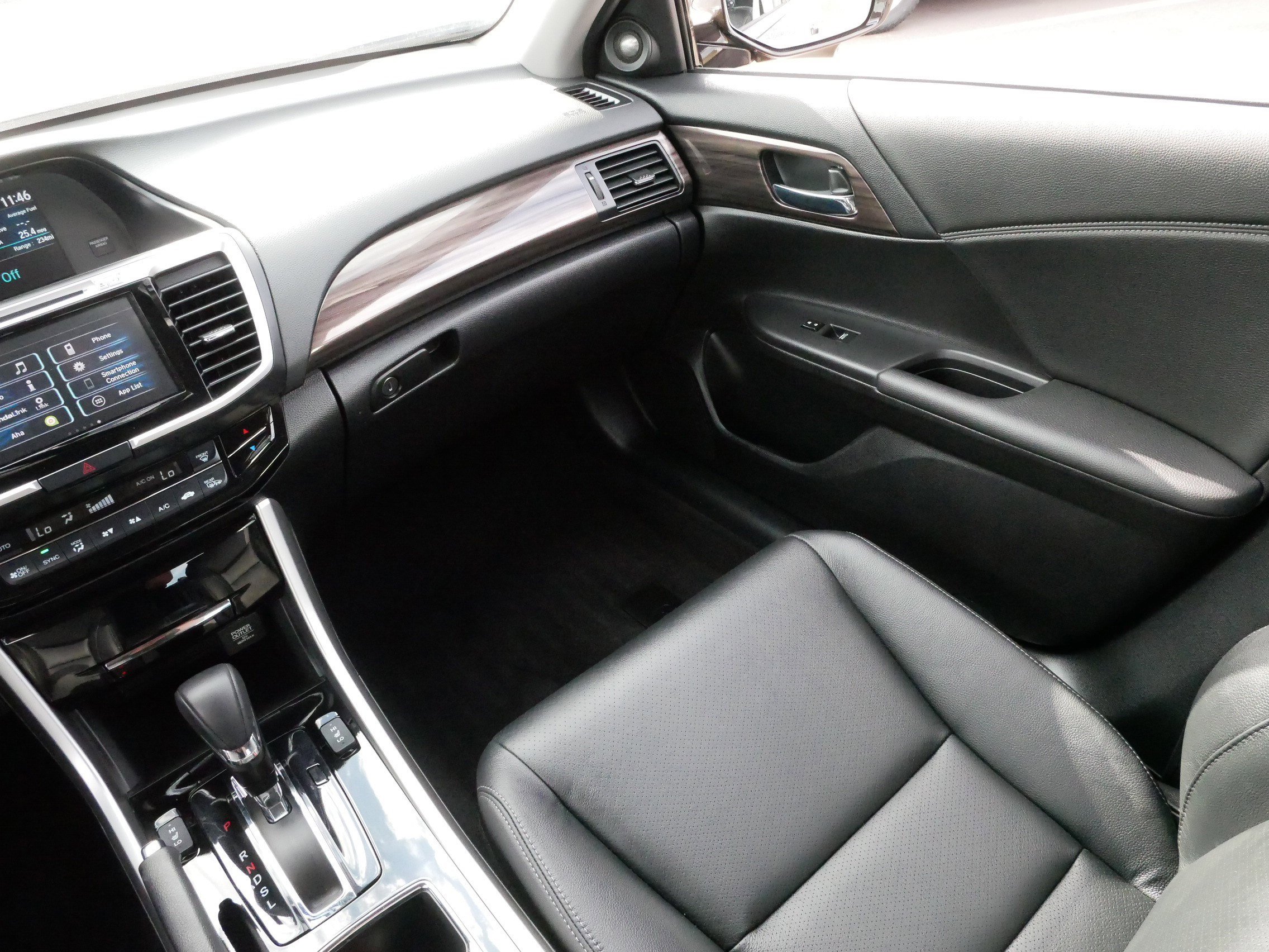 2017 Honda Accord EX photo 11