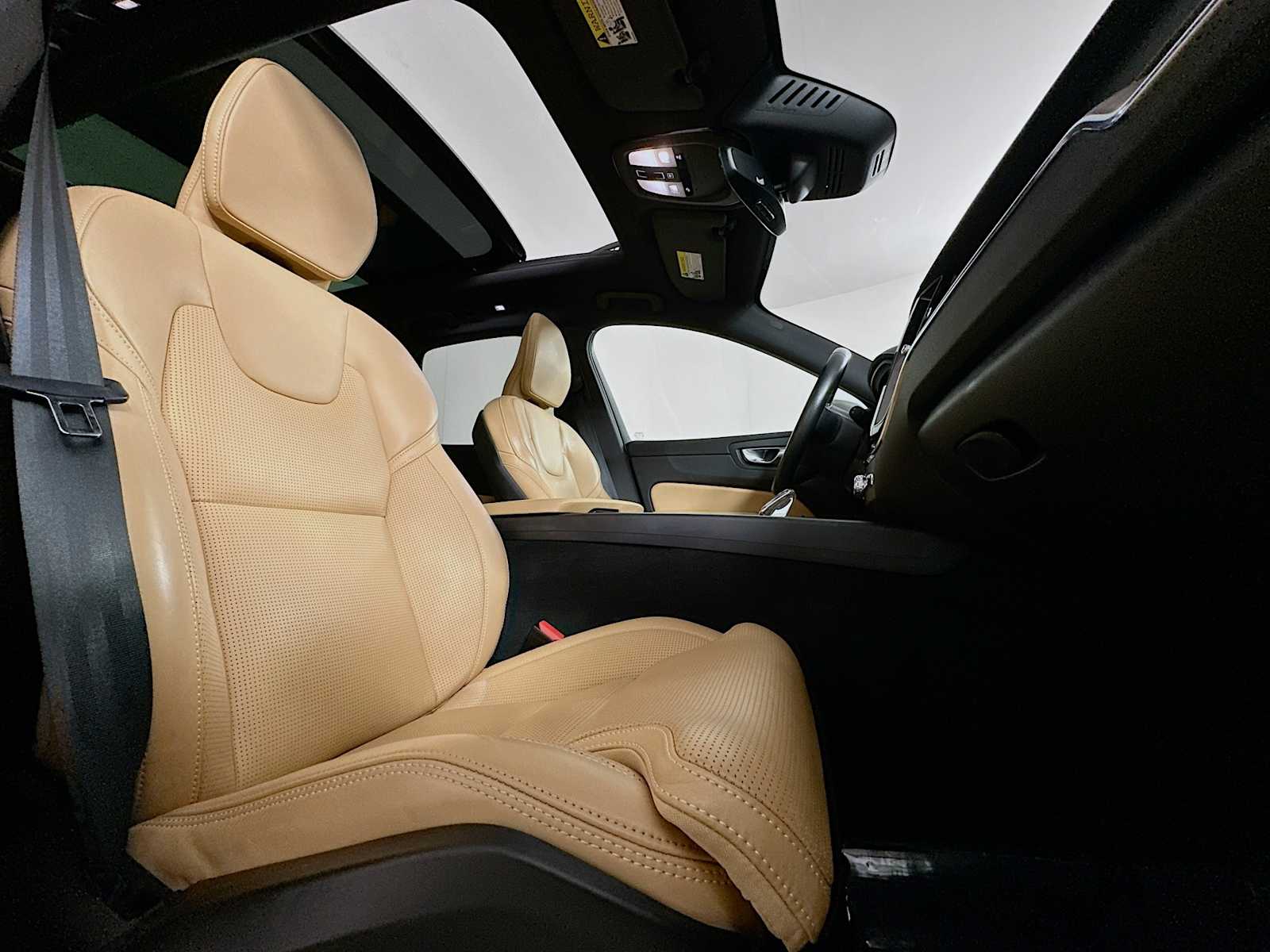 2022 Volvo XC60 Inscription photo 23