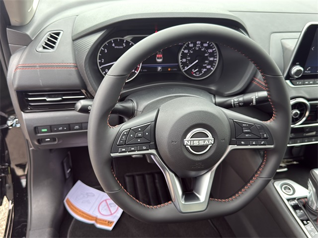 2025 Nissan Sentra SR photo 11