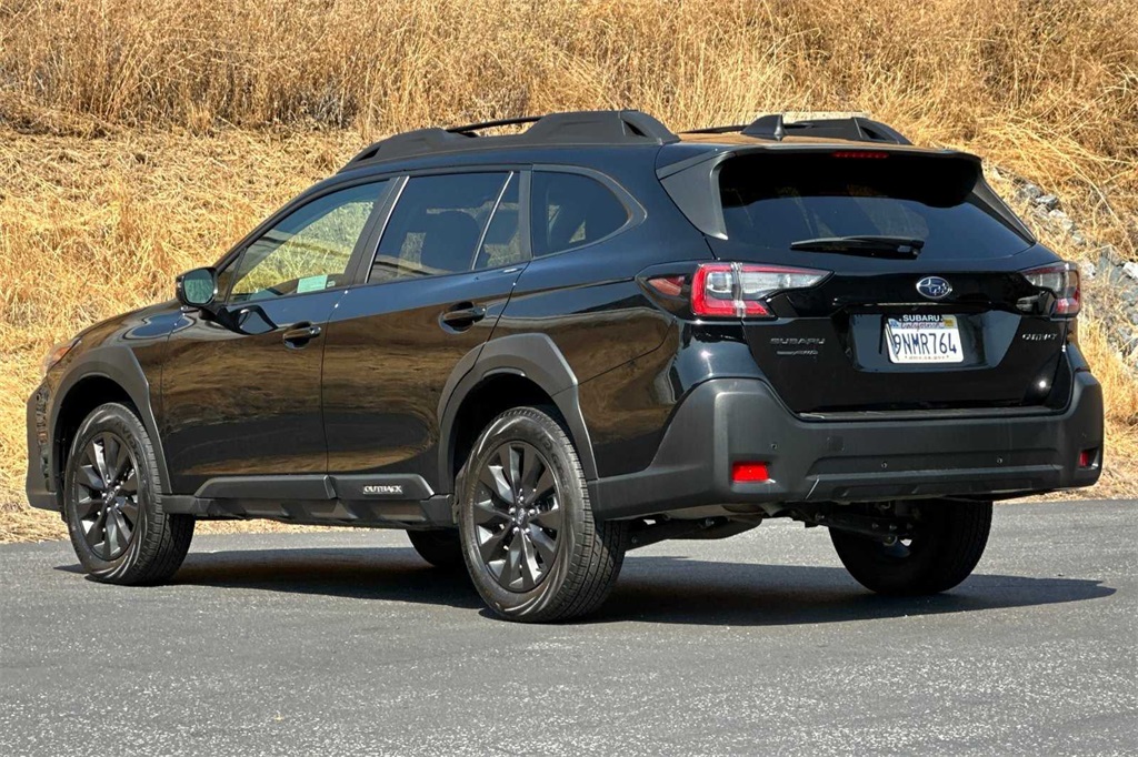 2025 Subaru Outback Onyx Edition photo 6