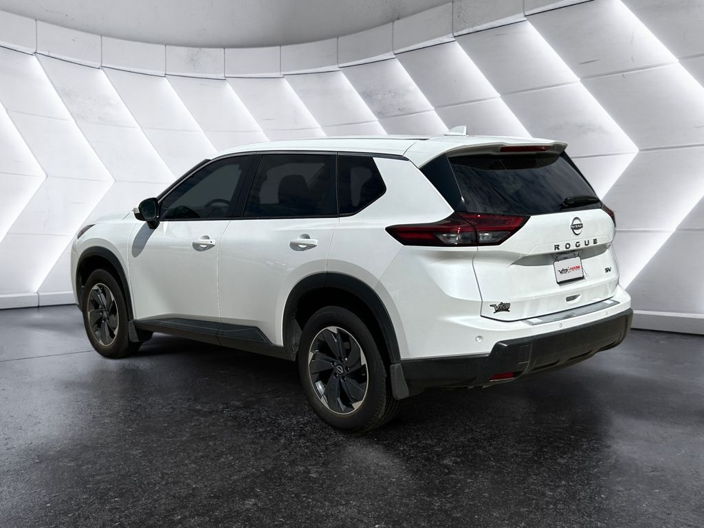 2024 Nissan Rogue SV photo 6