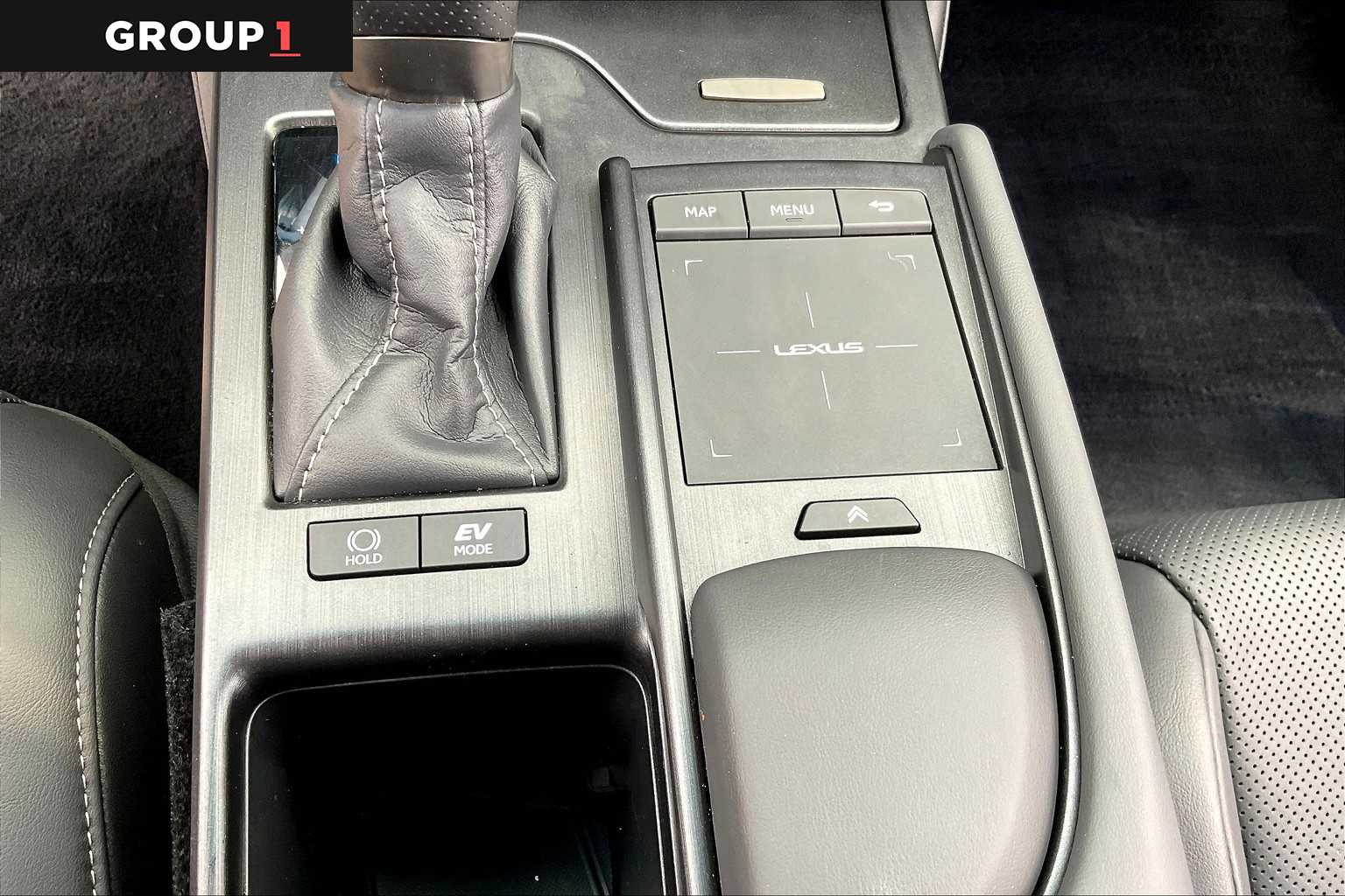 2022 Lexus ES F SPORT photo 33