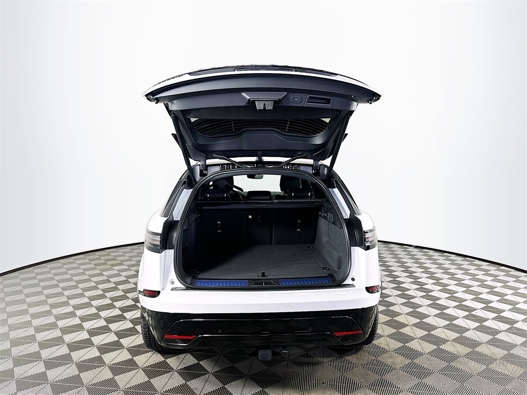 2026 Land Rover Range Rover Velar SE photo 23