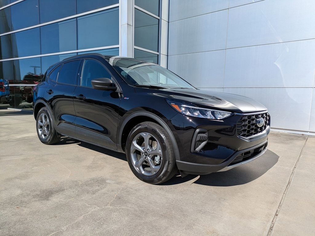 2025 Ford Escape Hybrid ST-Line photo 2