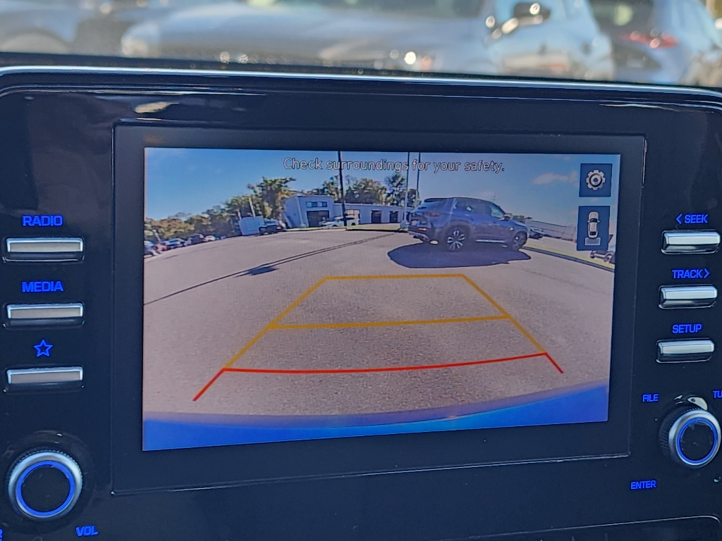 2021 Hyundai Ioniq Plug-In Hybrid SE photo 9