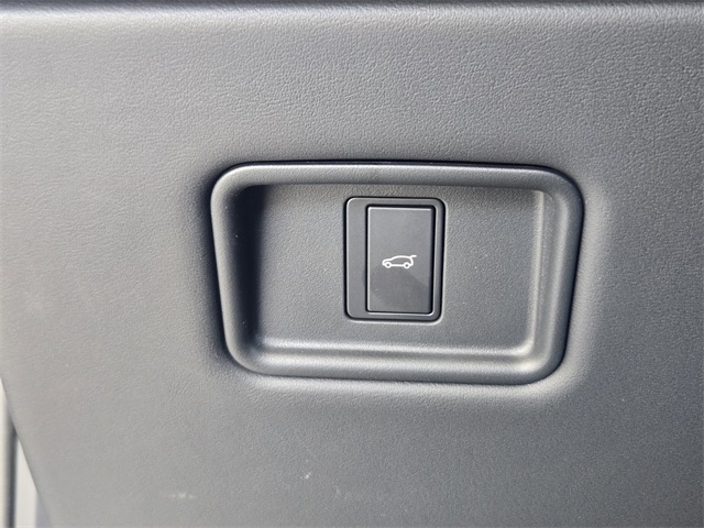 2025 Land Rover Range Rover Sport SE photo 13