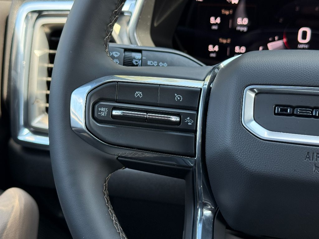 2026 Gmc Canyon Denali photo 38