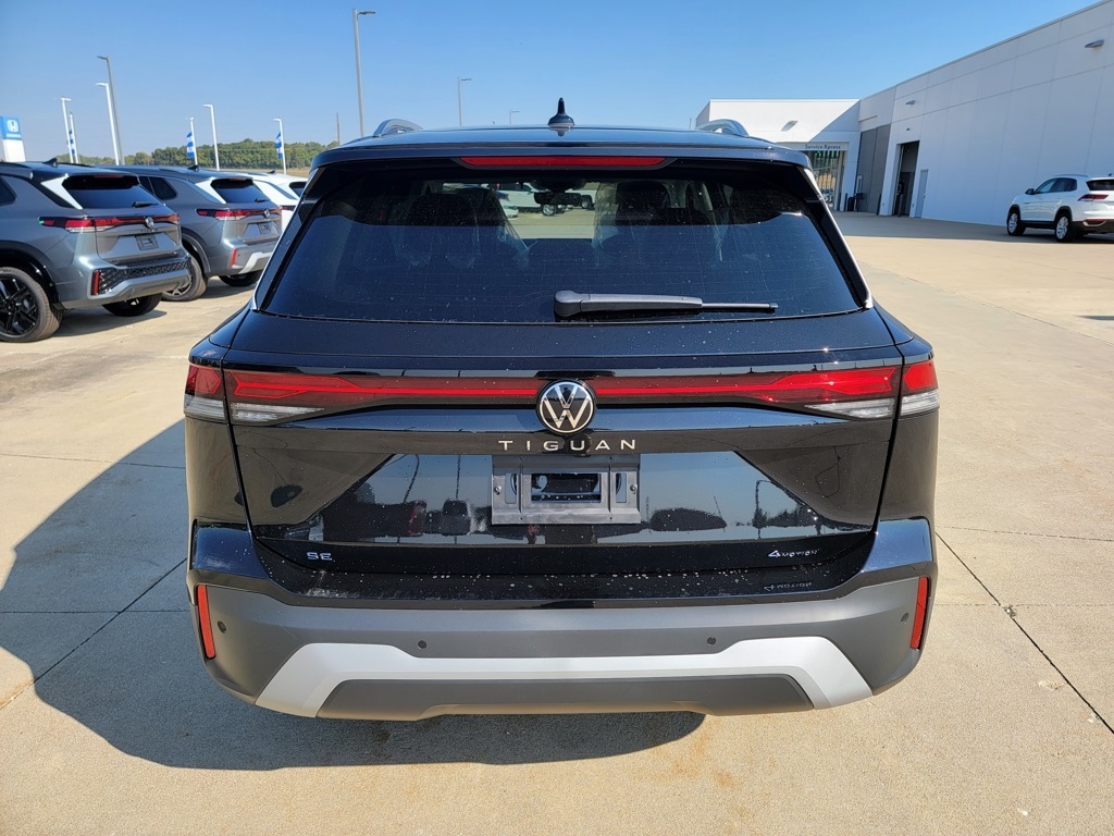 2025 Volkswagen Tiguan SE photo 4