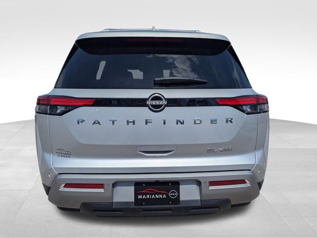 2023 Nissan Pathfinder SL photo 3