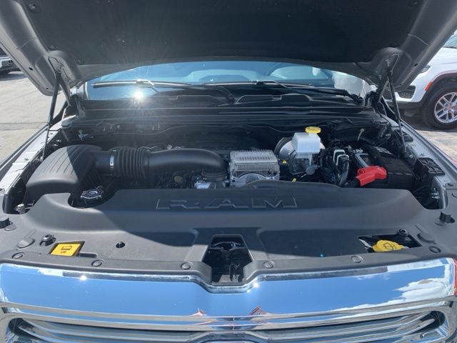 2024 Ram 1500 Laramie photo 12