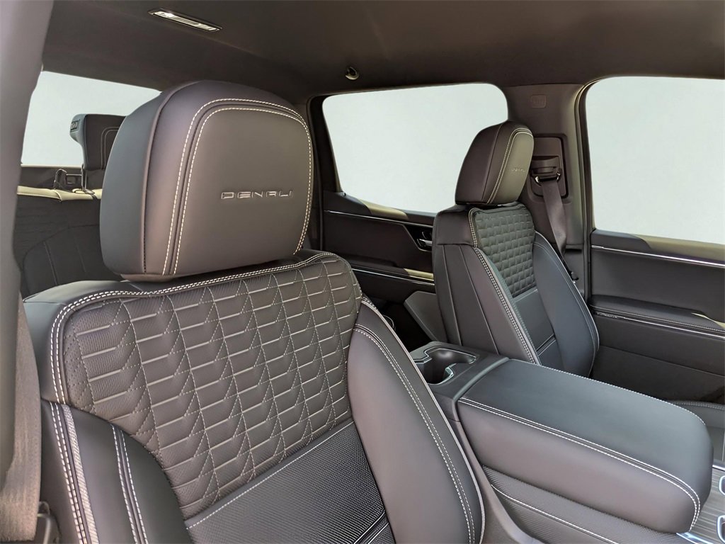 2026 Gmc Sierra Denali photo 18