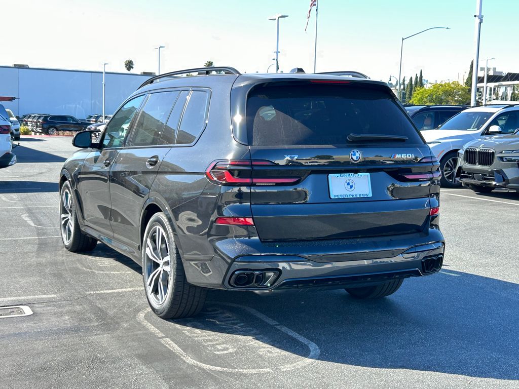 2026 Bmw X7 M60i photo 3