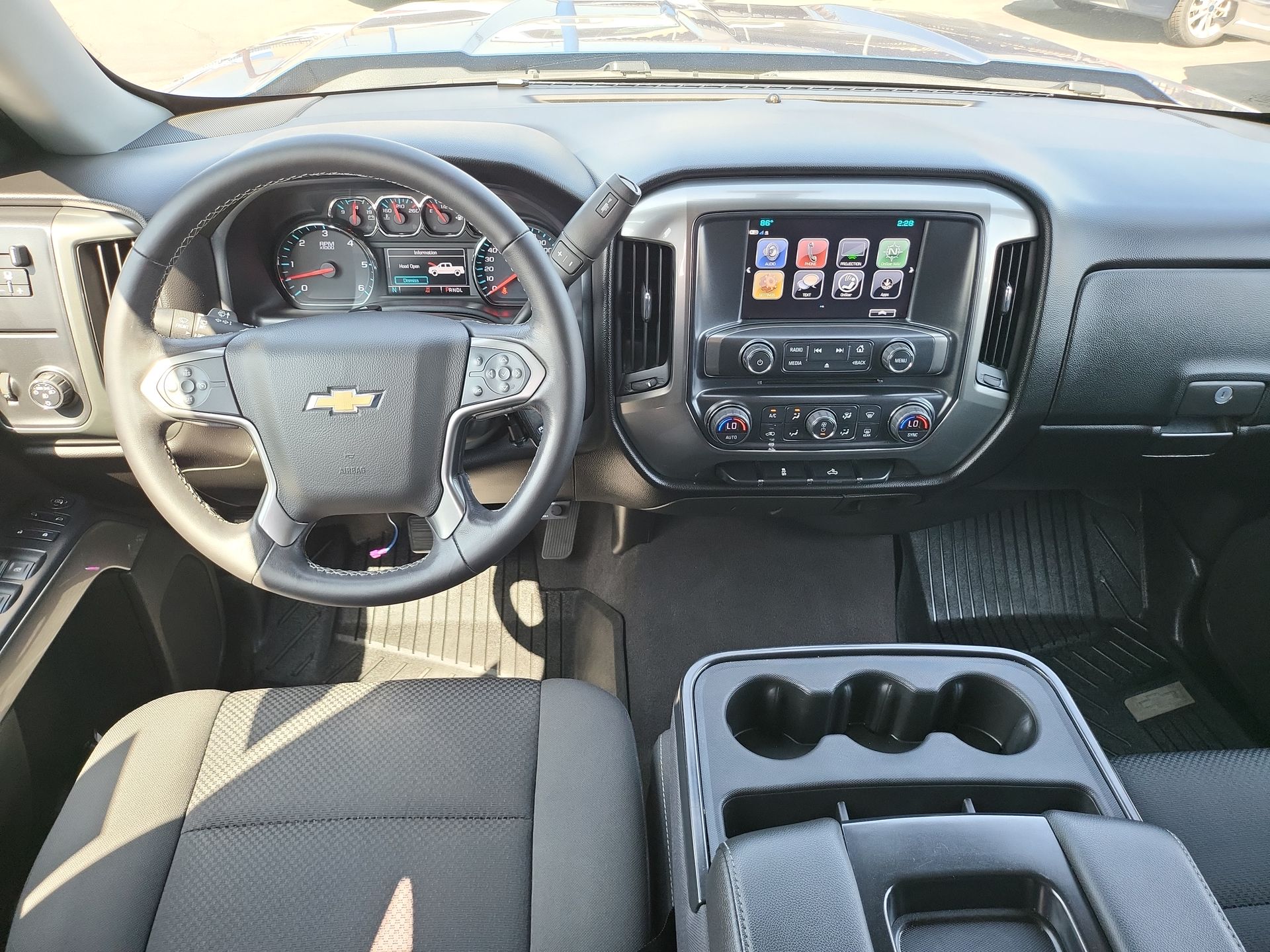 2018 Chevrolet Silverado 1500 LT photo 11
