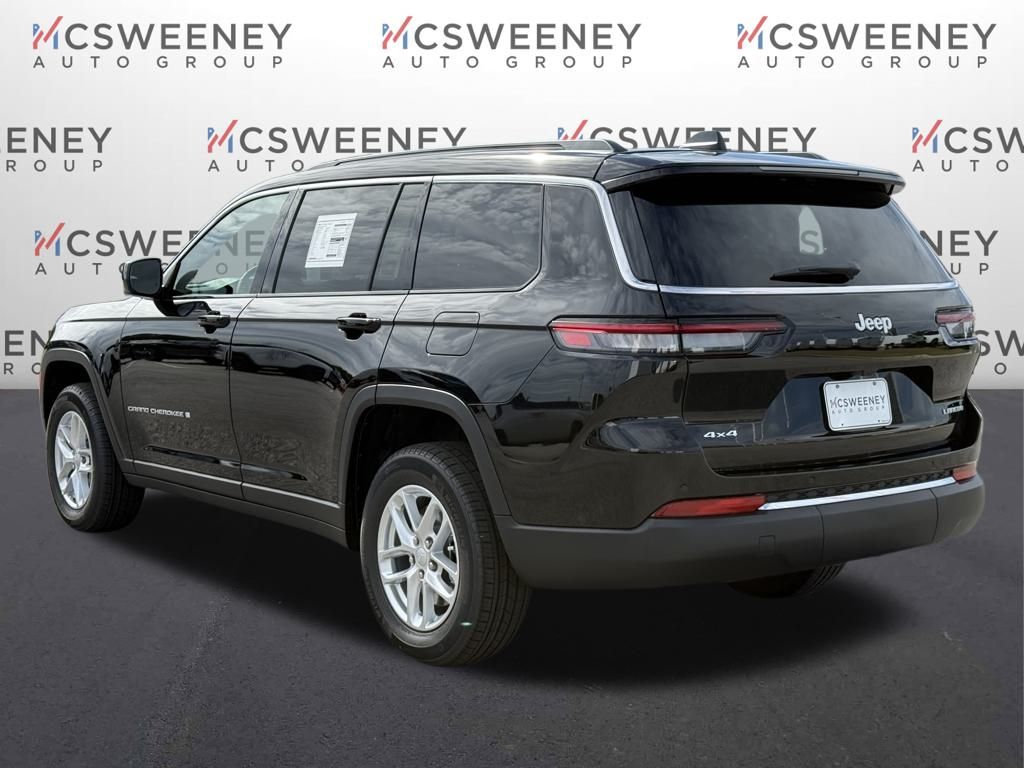 2025 Jeep Grand Cherokee Laredo photo 3