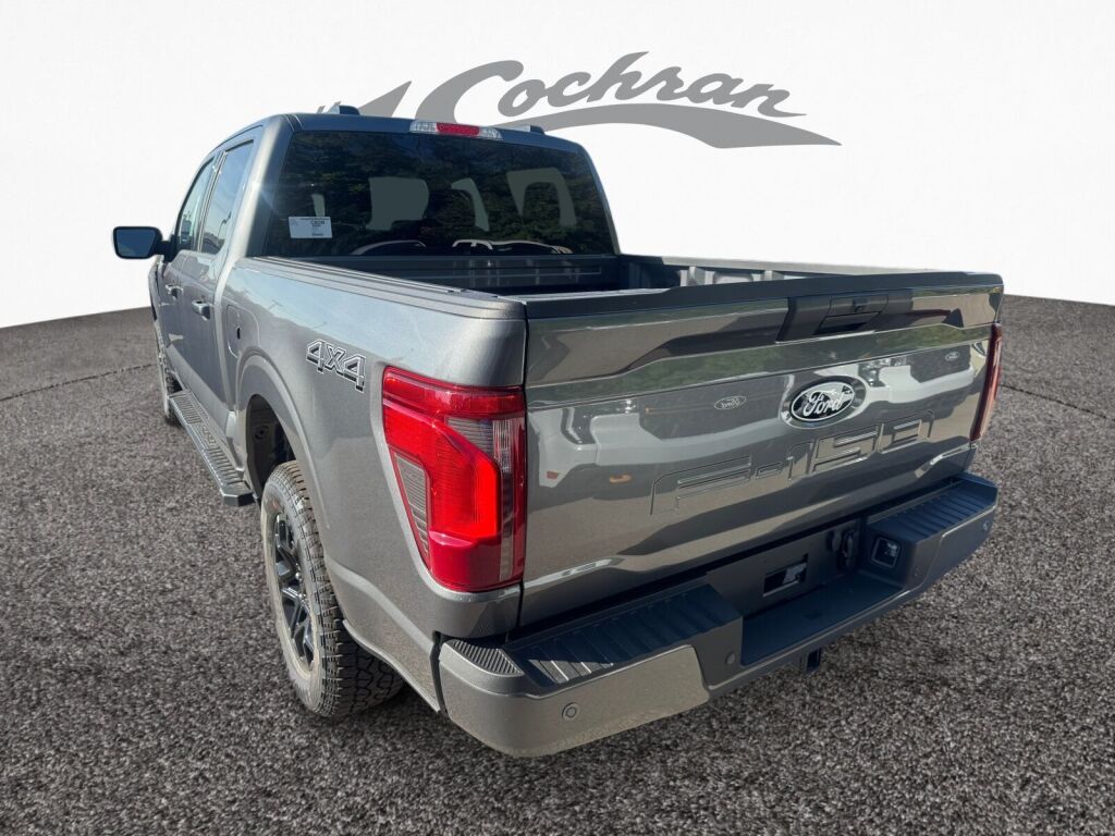 2025 Ford F-150 XLT photo 5