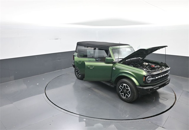2022 Ford Bronco Outer Banks photo 28
