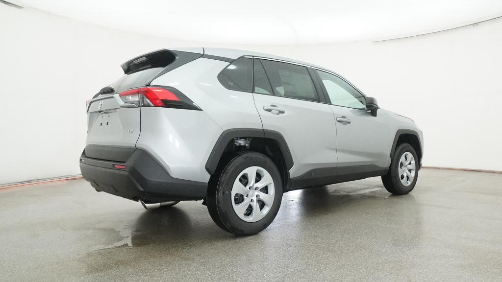 2025 Toyota RAV4 LE photo 21