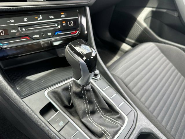 2025 Volkswagen Jetta 1.5T S photo 11